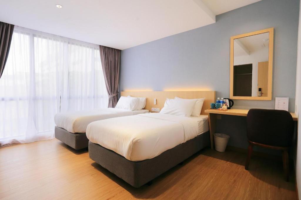 Miyabi Hotel Permas Johor Bahru Bagian luar foto