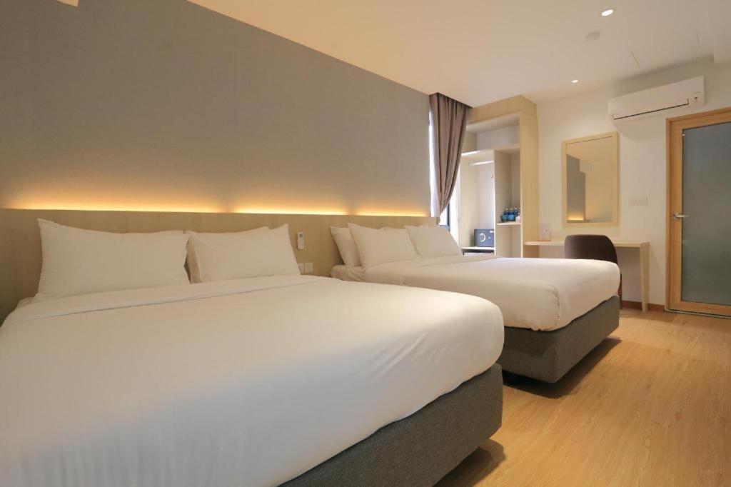 Miyabi Hotel Permas Johor Bahru Bagian luar foto