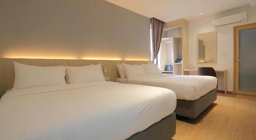 Miyabi Hotel Permas Johor Bahru Bagian luar foto